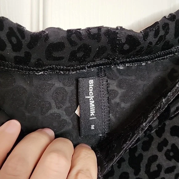 Blackmilk burned velvet cheetah print leggings - Picture 3 of 5